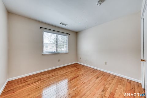 Tiny photo for 14 Walnut Lane #14, Avon, CT 06001 (MLS # 24154898)