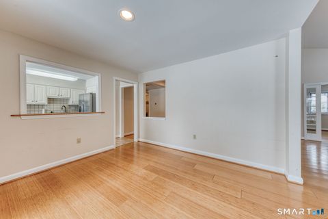 Tiny photo for 14 Walnut Lane #14, Avon, CT 06001 (MLS # 24154898)