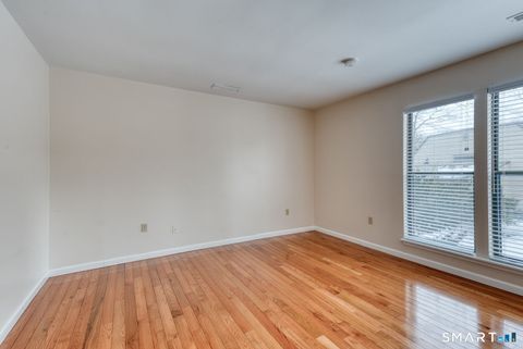 Tiny photo for 14 Walnut Lane #14, Avon, CT 06001 (MLS # 24154898)