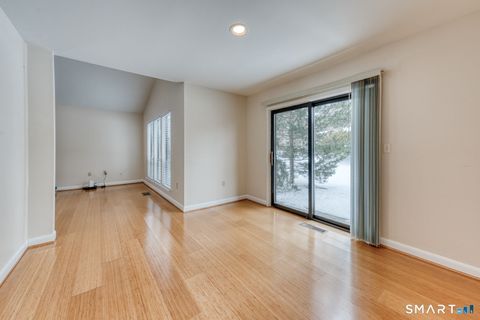 Tiny photo for 14 Walnut Lane #14, Avon, CT 06001 (MLS # 24154898)