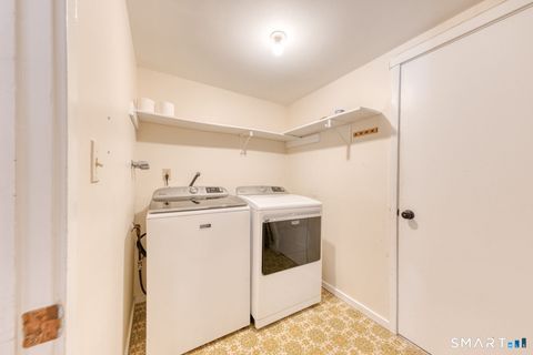 Tiny photo for 14 Walnut Lane #14, Avon, CT 06001 (MLS # 24154898)