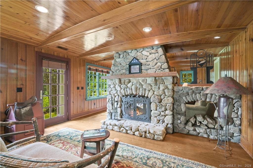 Photo 1 of 27 Old Hattertown Road, Redding, Connecticut, $3,900,000, Web #: 170624258