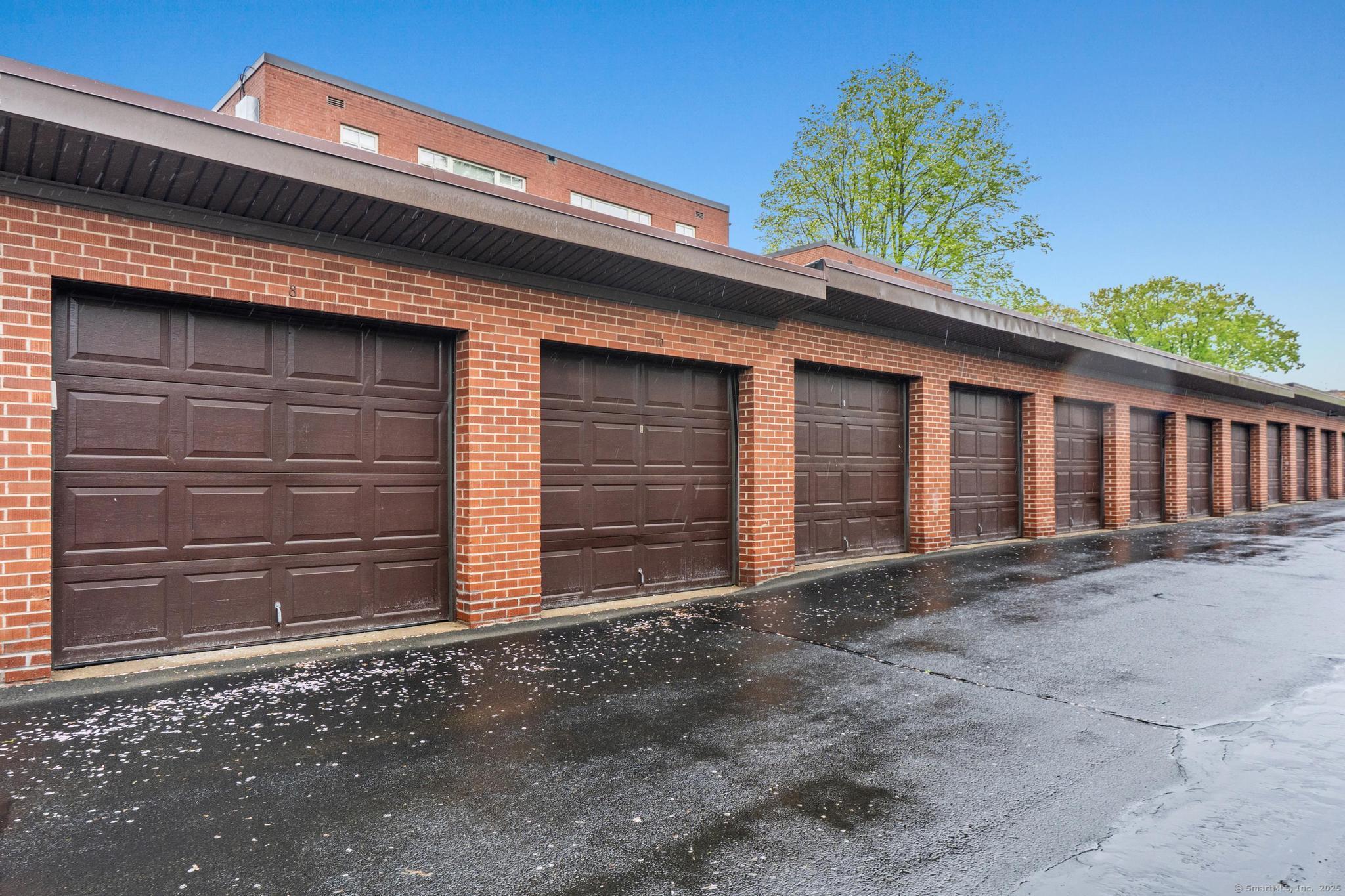 30 Outlook Avenue #APT 306, West Hartford, Connecticut image 25