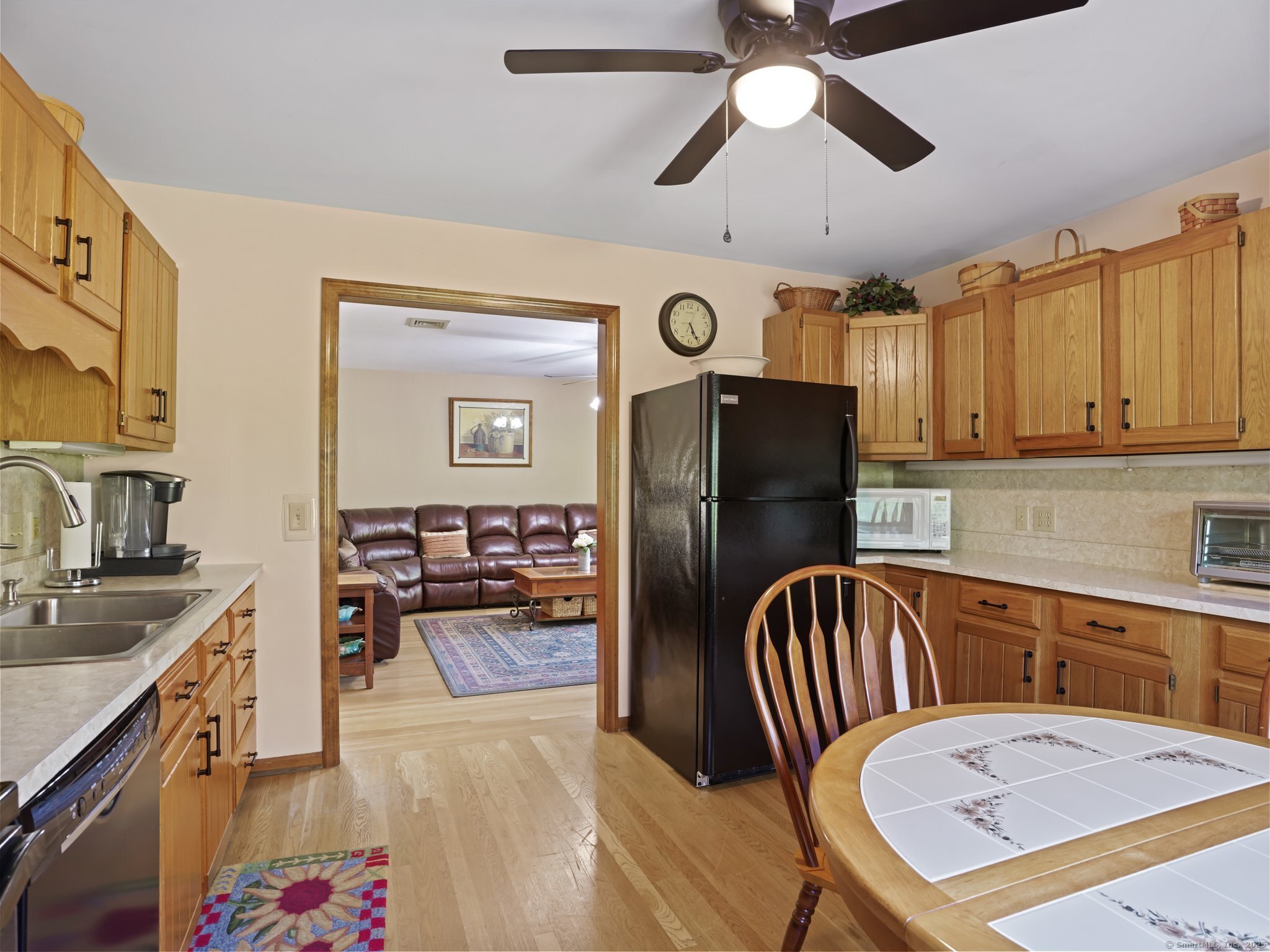 95 Pepperidge Circle, Stratford, Connecticut image 24
