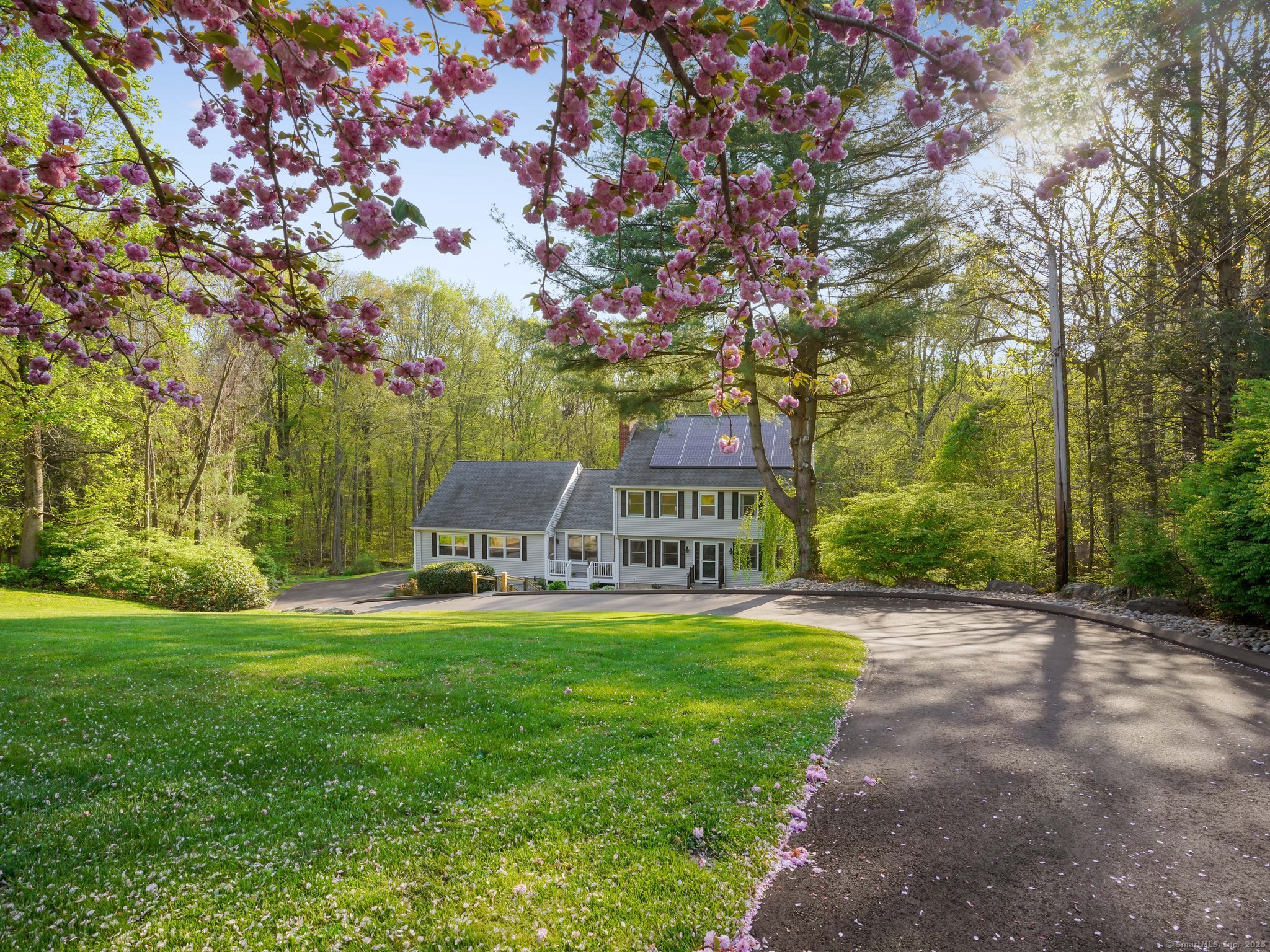 95 Pepperidge Circle, Stratford, Connecticut image 1