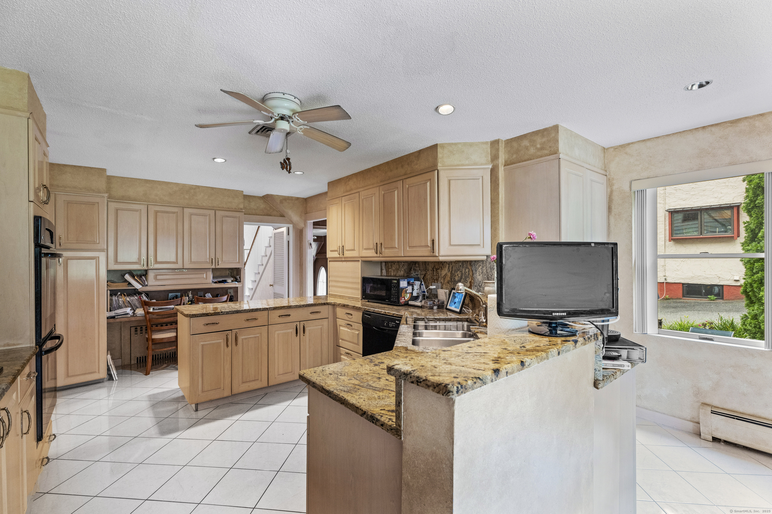 42 Vista Terrace, New Haven, Connecticut image 10