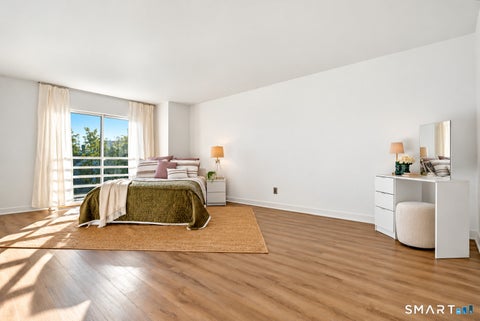 Tiny photo for 31 Harbour Close #31, New Haven, CT 06519 (MLS # 24216133)