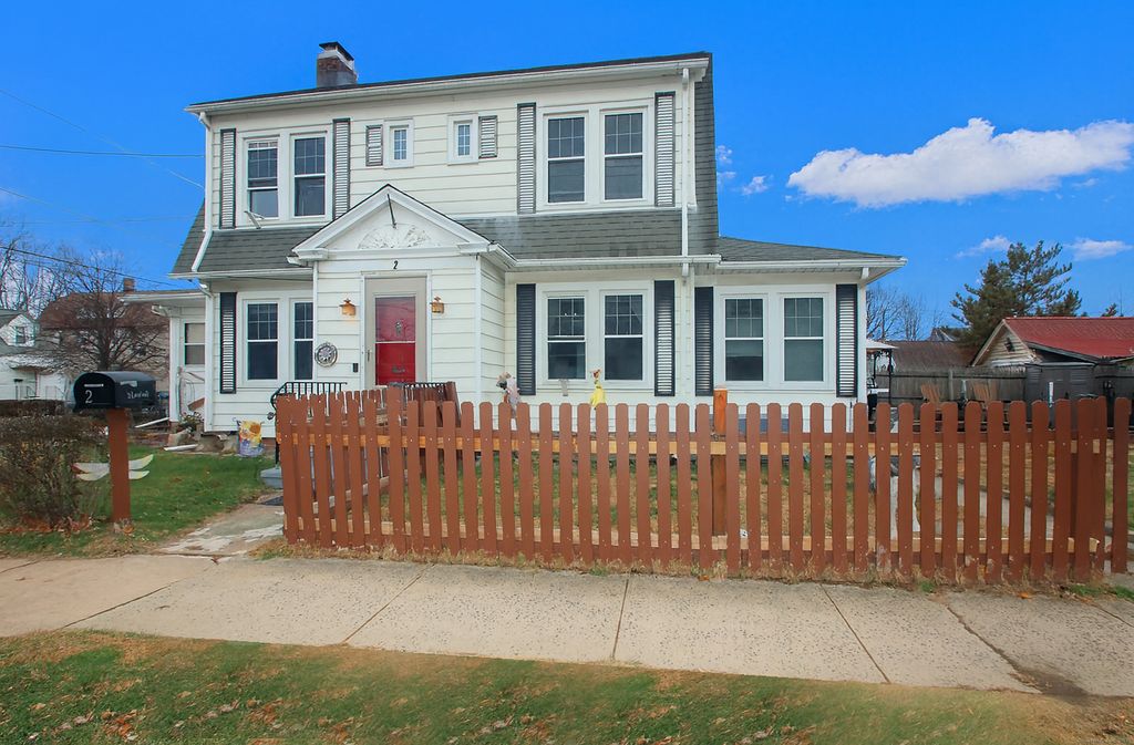 Photo of 2 Treadwell Street, West Haven, CT 06516 (MLS # 24143786)