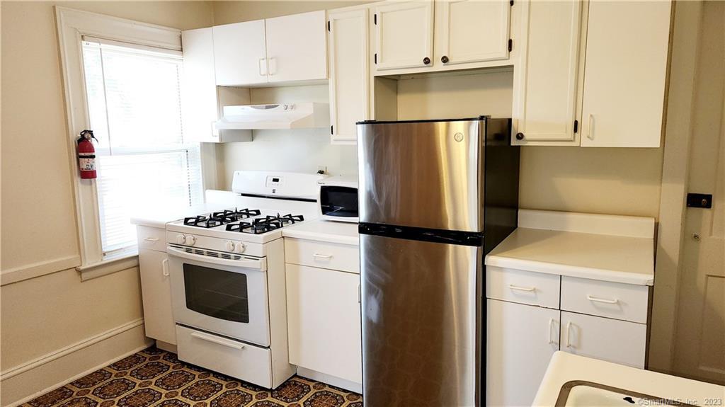 West Hartford, Connecticut 06119, United States, 1 Bedroom Bedrooms, ,1 BathroomBathrooms,Residential,Pending,143495