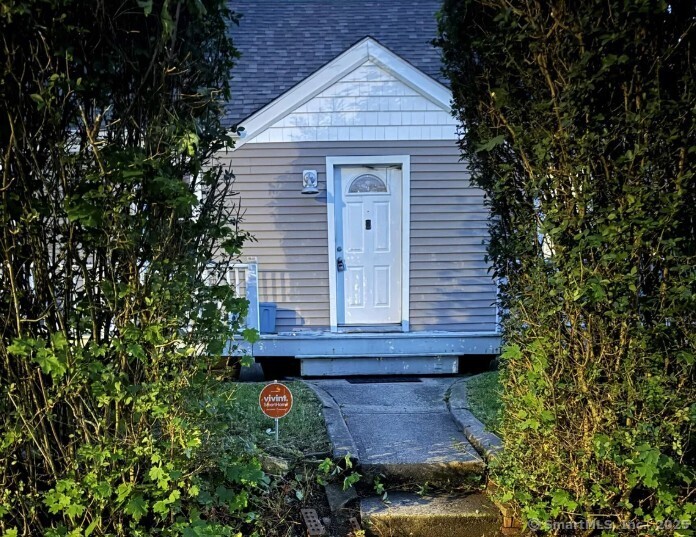 Rental Property at Ruth Street, Bridgeport, Connecticut - Bedrooms: 4 
Bathrooms: 2 
Rooms: 6  - $3,200 MO.