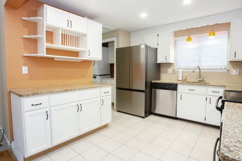 Tiny photo for 2 Quail Drive #2, Simsbury, CT 06081 (MLS # 24135401)