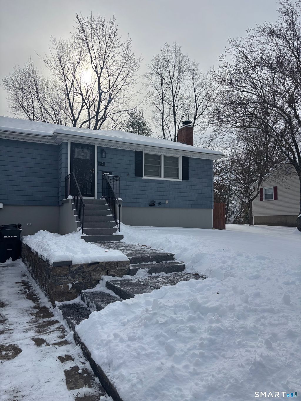 Photo of 42 Northbrick Lane, Wethersfield, CT 06109 (MLS # 24146466)