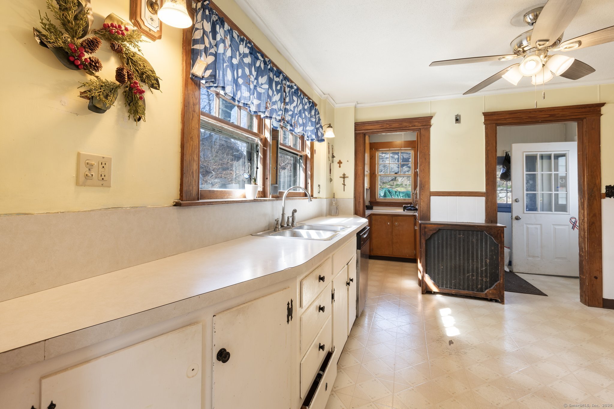 35 Buckingham Court, Watertown, Connecticut image 15