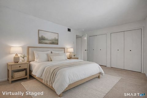 Tiny photo for 1 Great Oak Court #1, Cromwell, CT 06416 (MLS # 24151522)