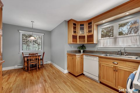 Tiny photo for 1 Great Oak Court #1, Cromwell, CT 06416 (MLS # 24151522)