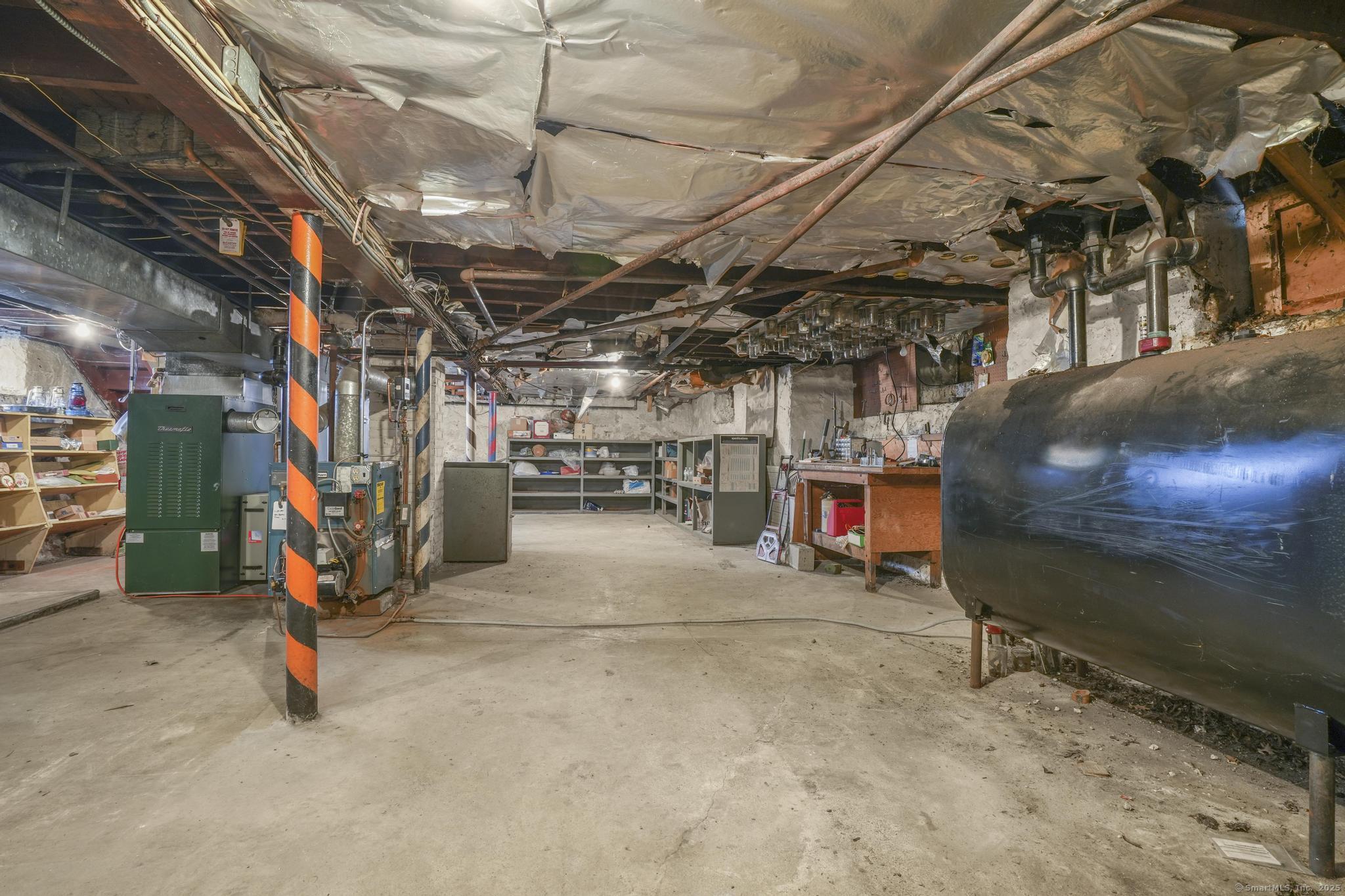 95 Thames Street, New London, Connecticut image 29