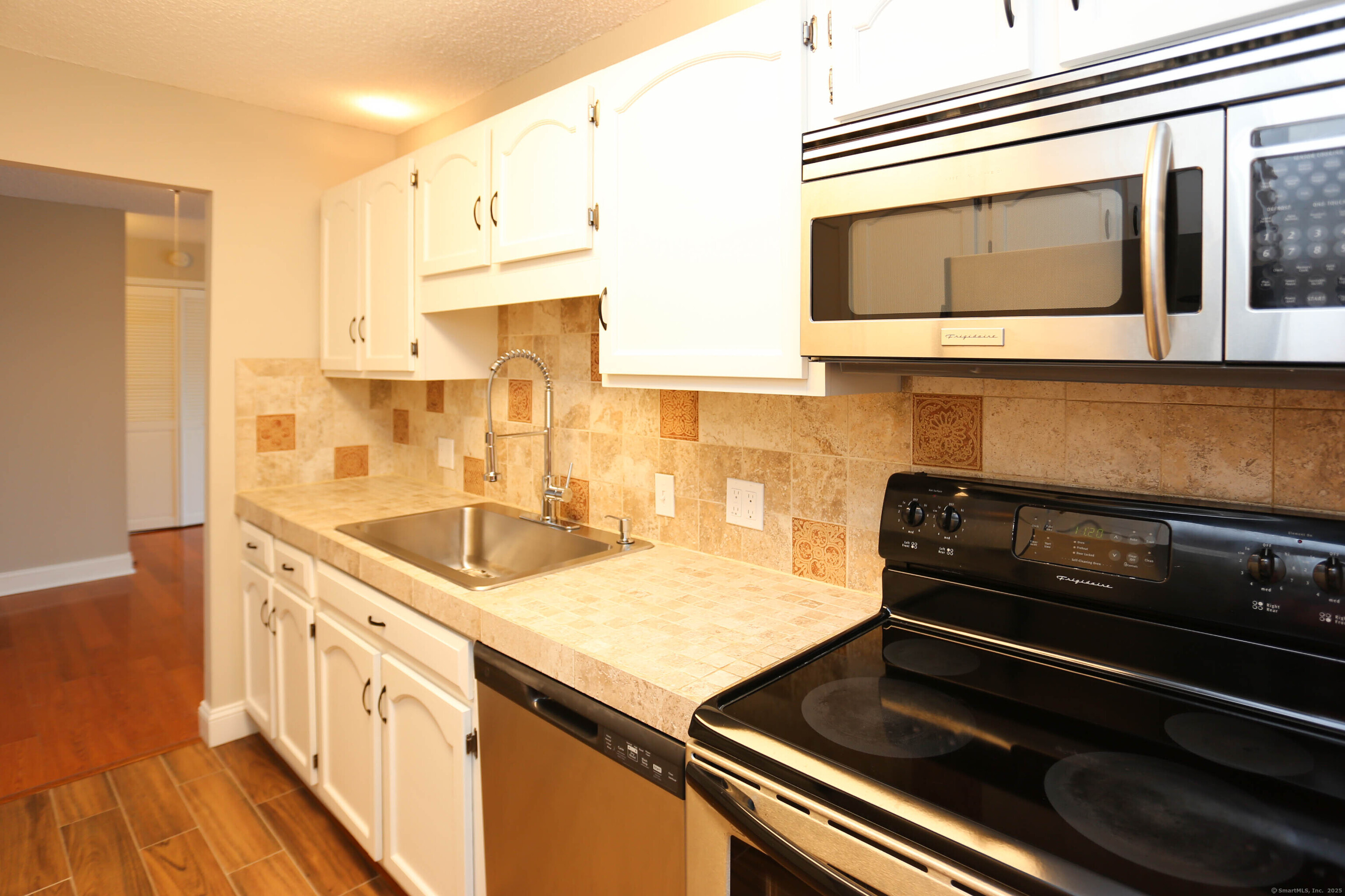 1 Strawberry Hill Avenue #APT 4H, Stamford, Connecticut image 10
