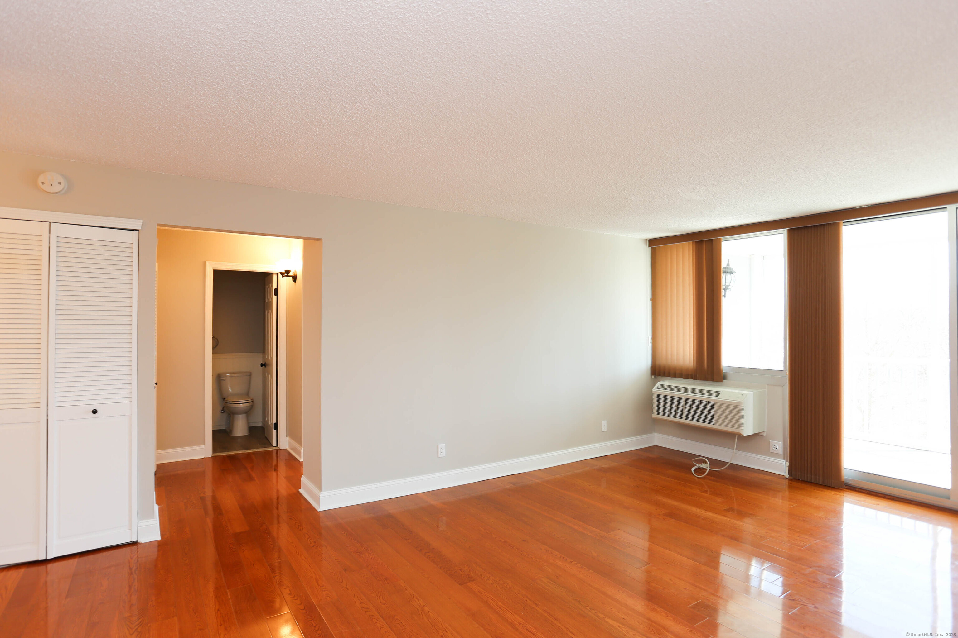 1 Strawberry Hill Avenue #APT 4H, Stamford, Connecticut image 4