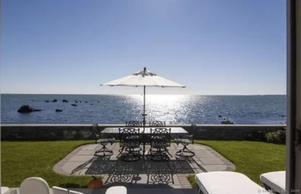 25 West Shore Drive