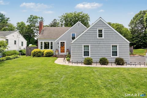 Photo of 15 Scribner Avenue, Norwalk, CT 06854 (MLS # 24185080)