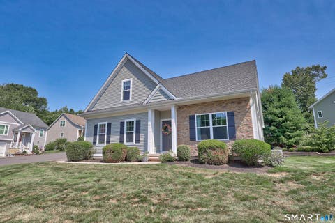 Photo of 1 Heritage Court #1, Wolcott, CT 06716 (MLS # 24196605)
