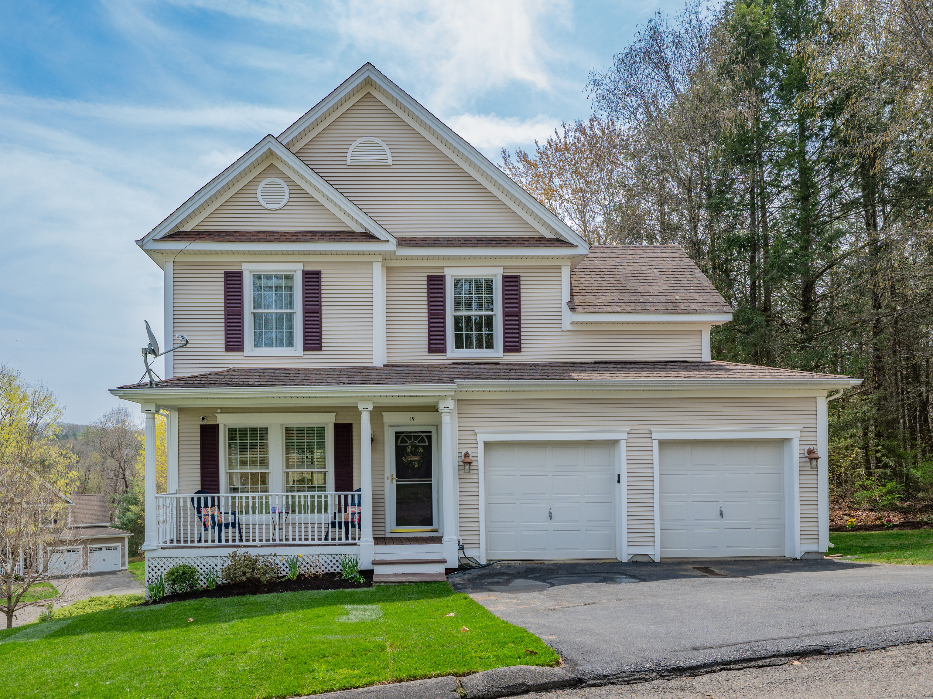 Property for Sale at Village Lane 19, Canton, Connecticut - Bedrooms: 3 
Bathrooms: 3 
Rooms: 7  - $450,000