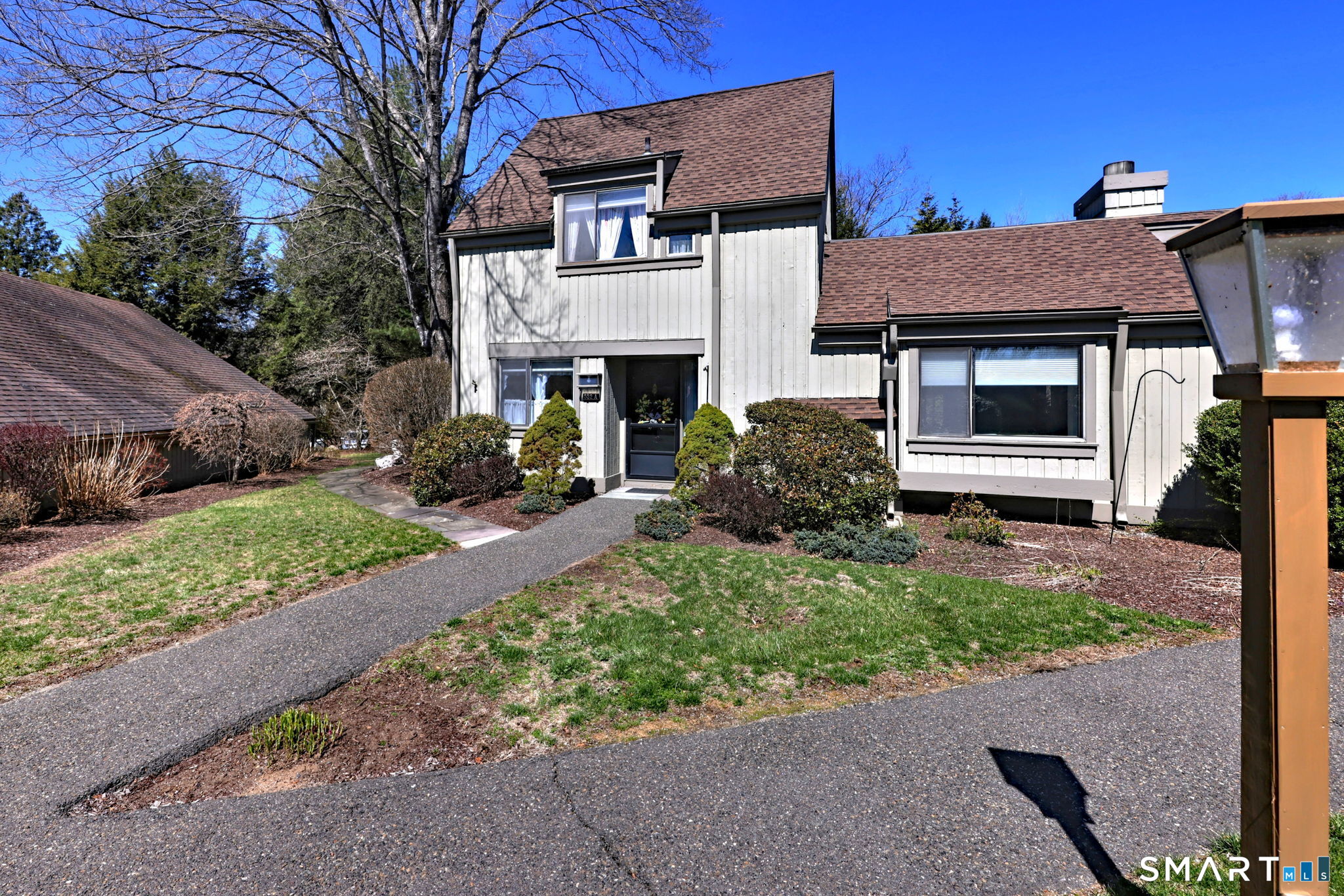 532 Heritage Village A