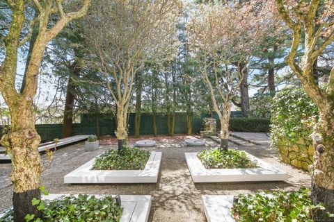 A home in New Canaan