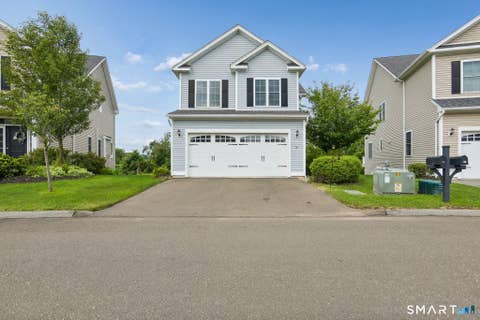Homes For Sale - 34 Lexington Gardens #34<br/> North Haven, CT 06473