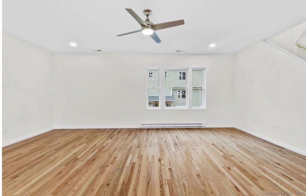 455R Sherman Avenue 21