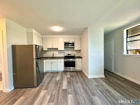 Tiny photo for 39 Elliott Street E #B, Hartford, CT 06114 (MLS # 24209193)