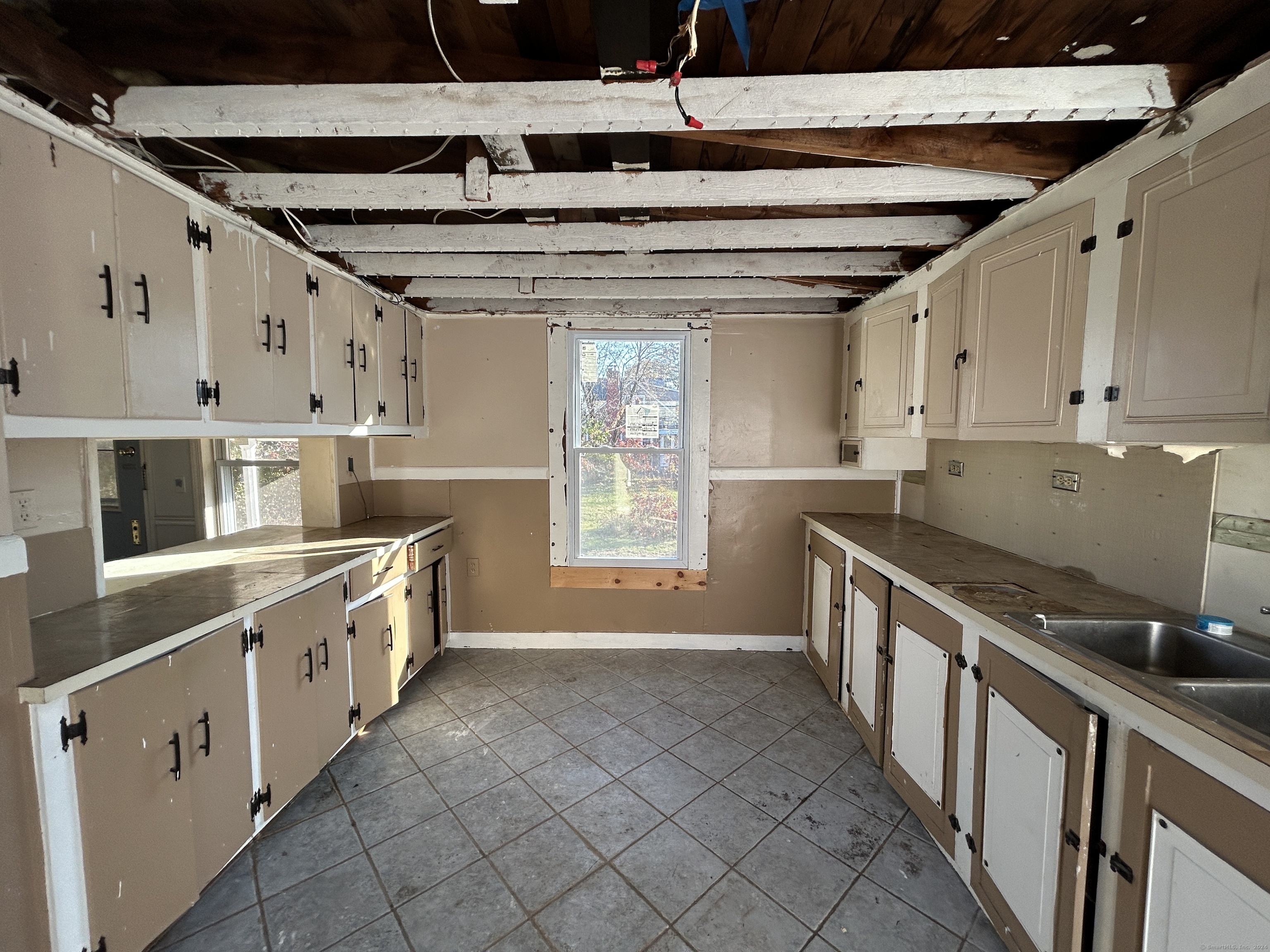 81 Governor Street, East Hartford, Connecticut image 3