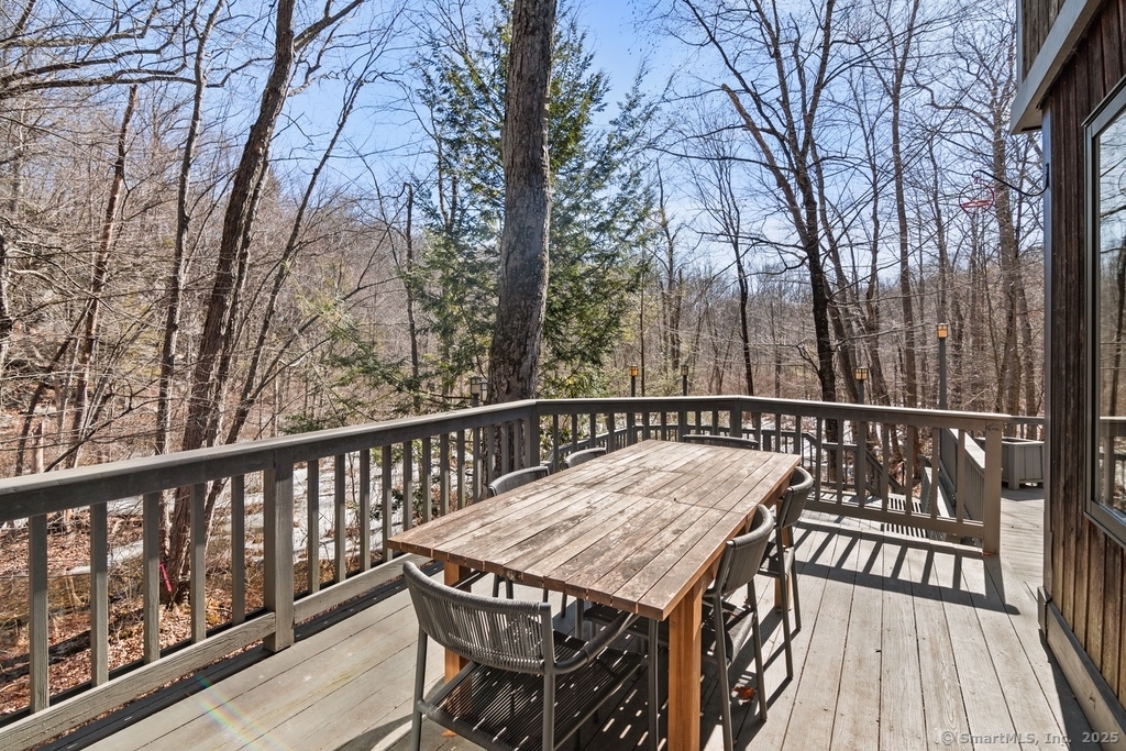 146 Blackberry Drive, Stamford, Connecticut image 34
