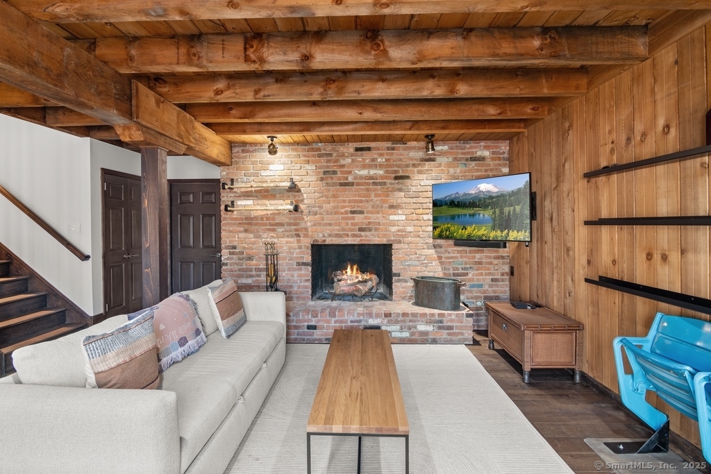 146 Blackberry Drive, Stamford, Connecticut image 31