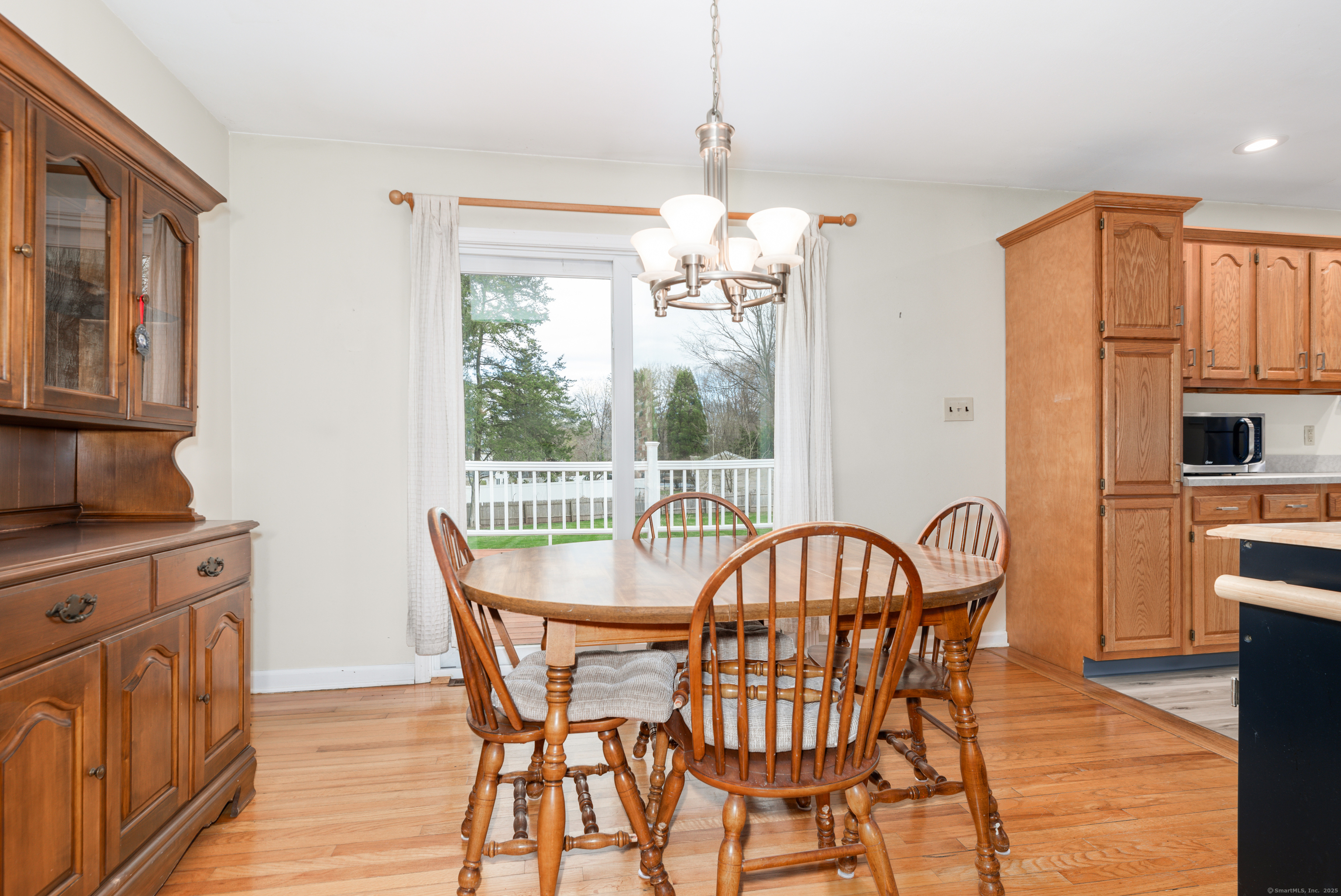 1078 Wolf Hill Road, Cheshire, Connecticut image 7
