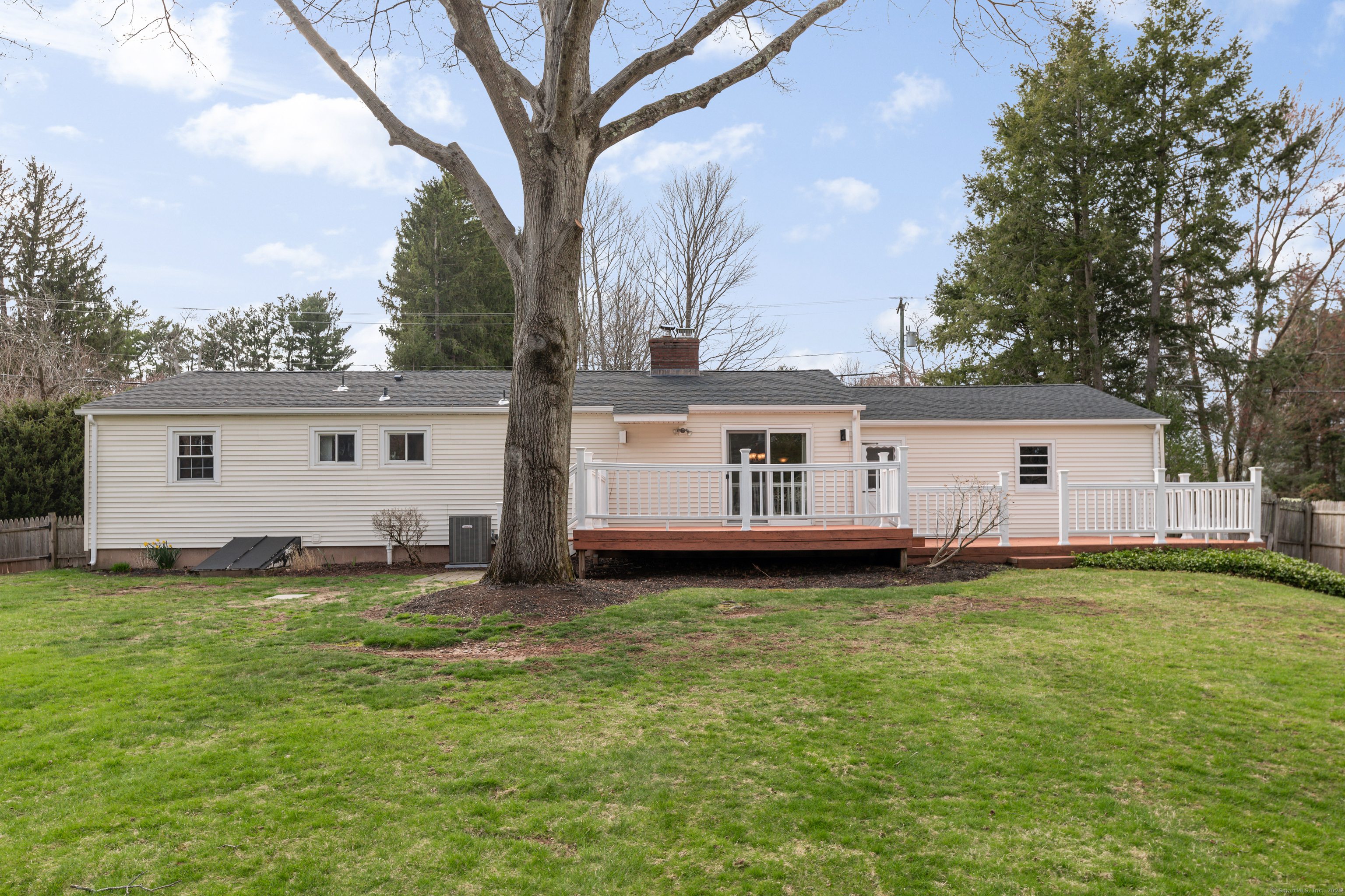 1078 Wolf Hill Road, Cheshire, Connecticut image 3