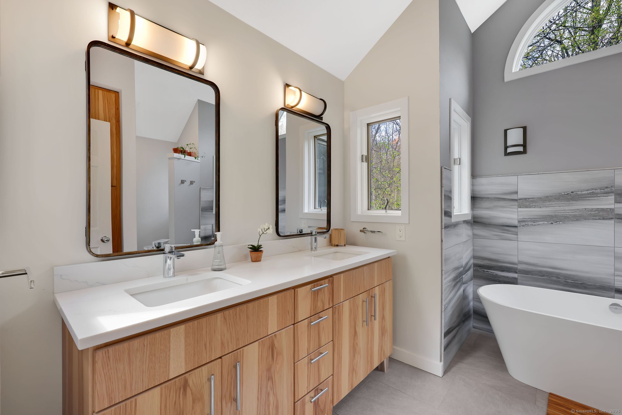 4 Summerwood Road, Simsbury, Connecticut image 25