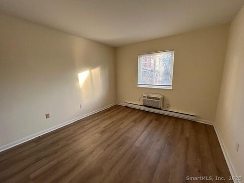 Tiny photo for 5 W Washington Avenue #APT 7, Stamford, CT 06902 (MLS # 24143280)
