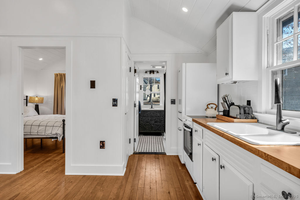 69 Waterside Lane 2