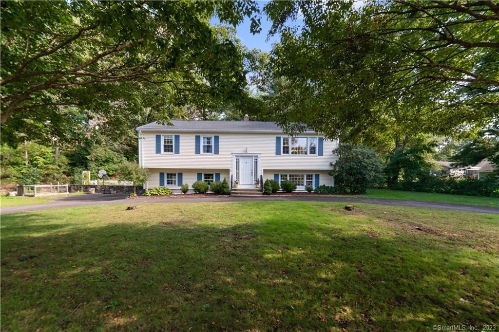 34 Seneca Drive, Trumbull, CT 06611, MLS 170599921 Howard Hanna