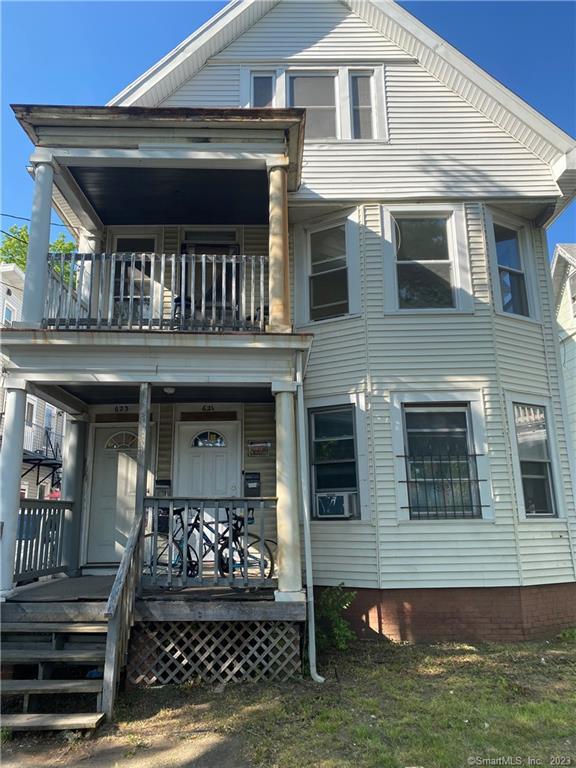 Property for Sale at 621 Elm Street, New Haven, Connecticut - Bedrooms: 6 
Bathrooms: 3 
Rooms: 15  - $465,000