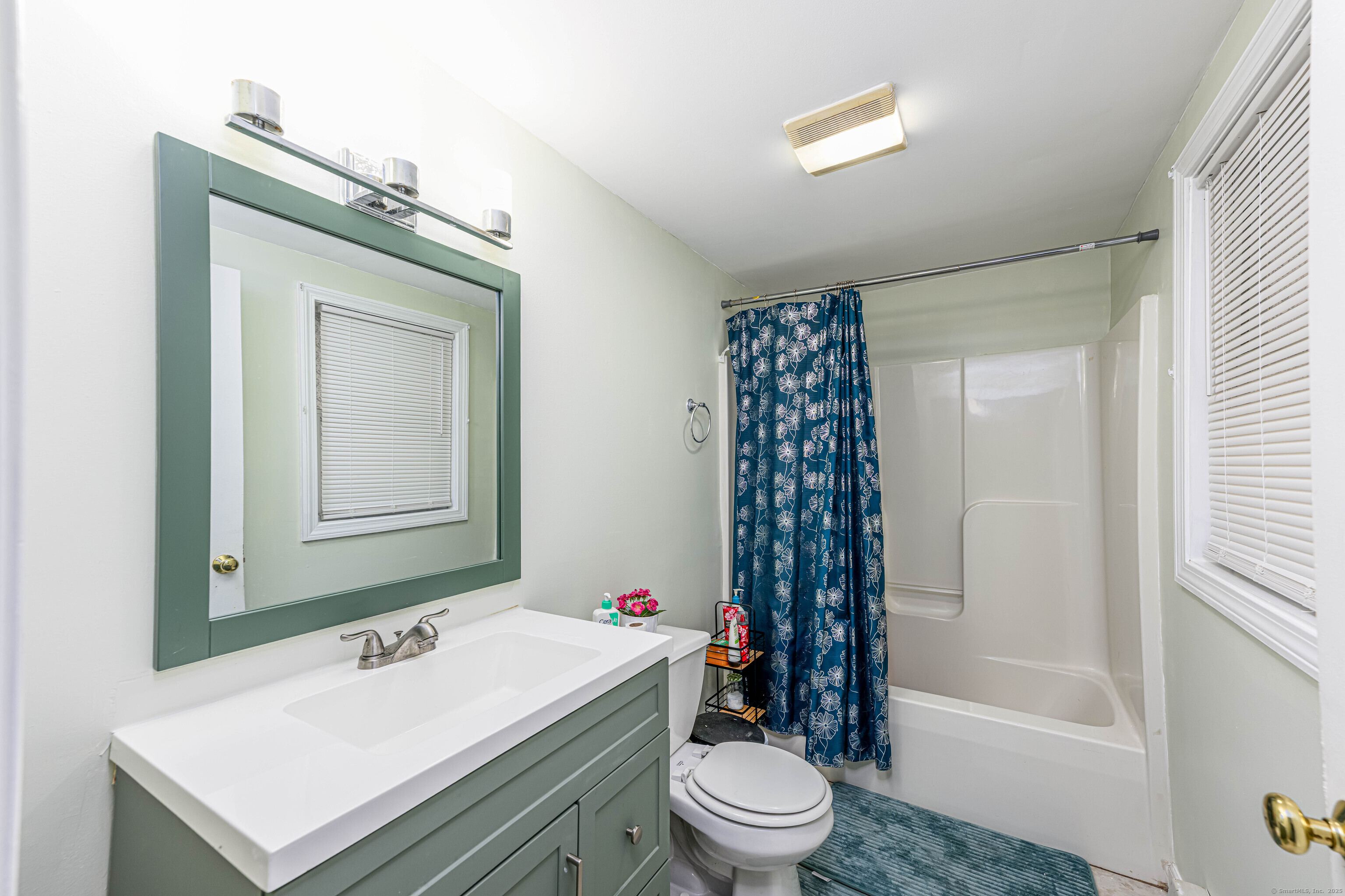 92 Blakeslee Avenue, North Haven, Connecticut image 23