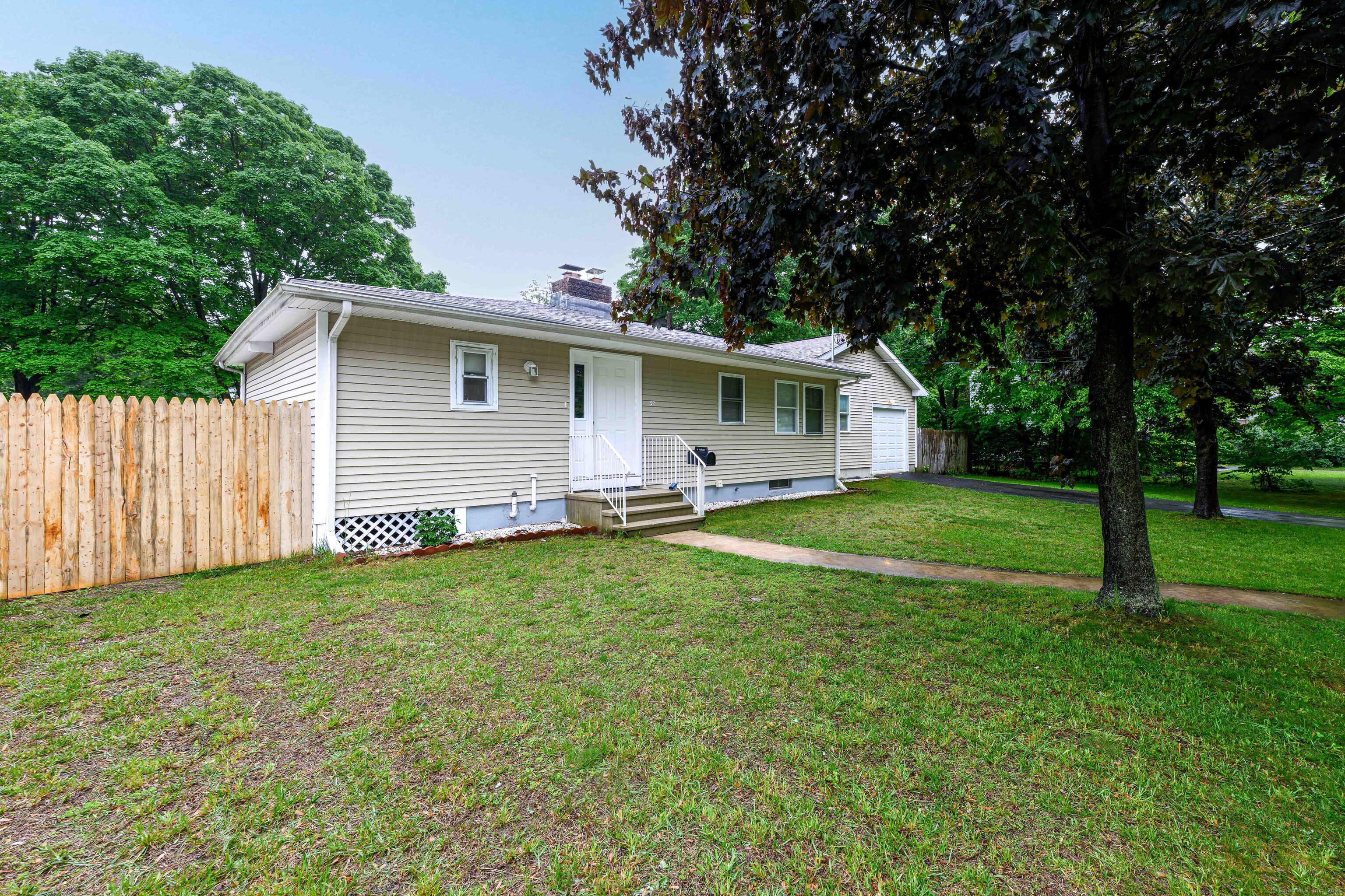 92 Blakeslee Avenue, North Haven, Connecticut image 2