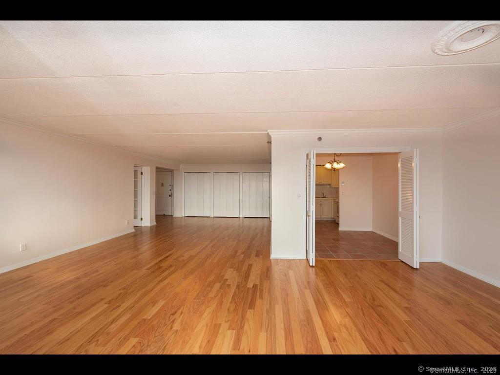 143 Hoyt Street 7L