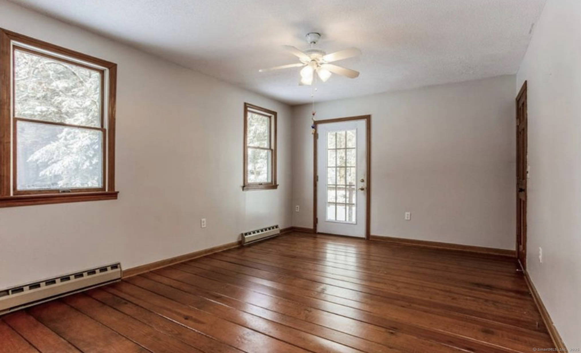 Harwinton, Connecticut 06791, United States, 3 Bedrooms Bedrooms, ,2 BathroomsBathrooms,Residential,Active,144914