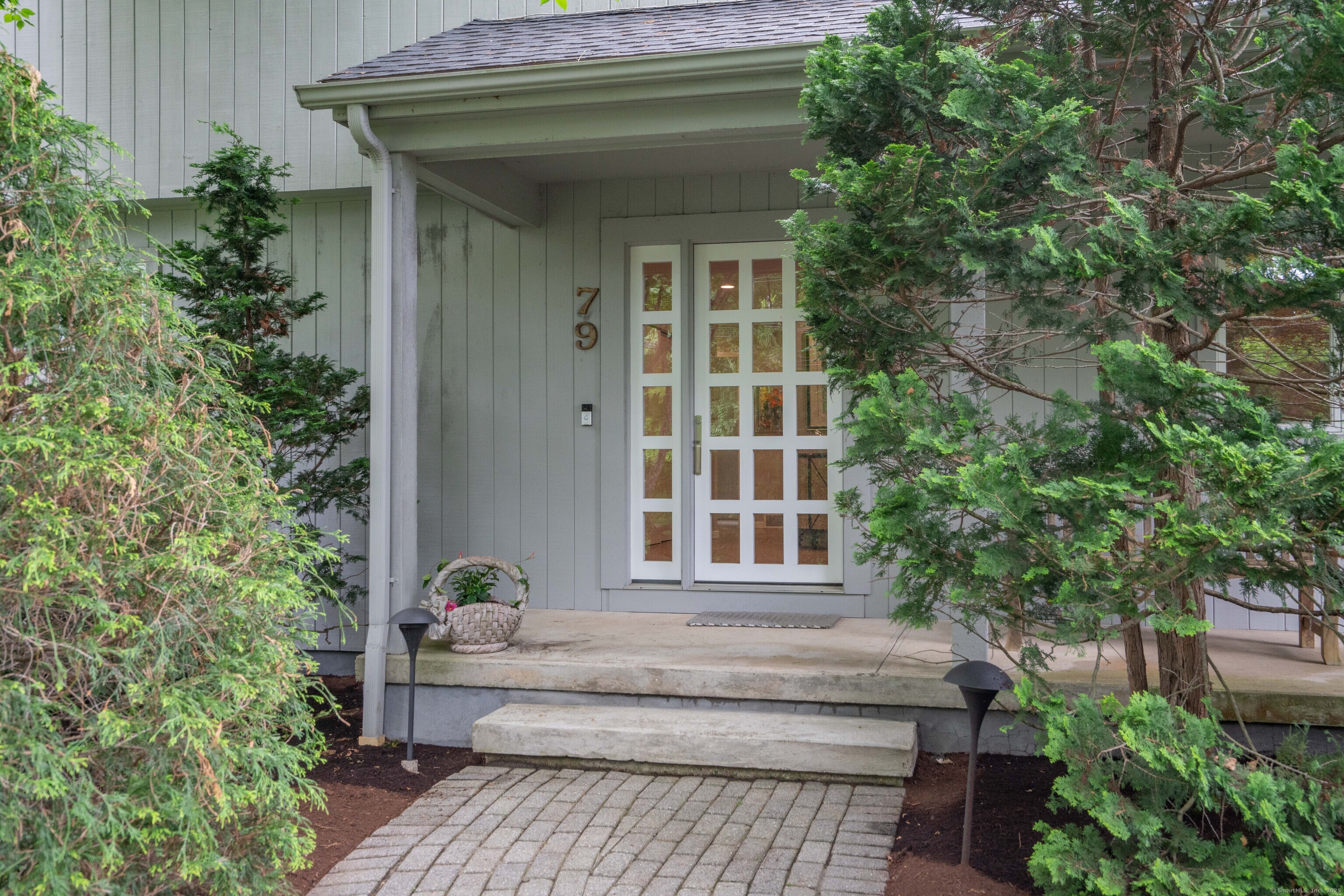 79 Arlen Way