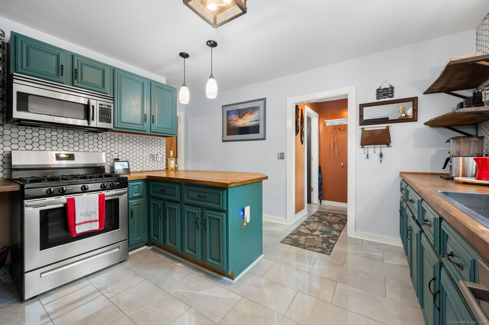 49 N Wawecus Hill Road, Norwich, Connecticut image 10