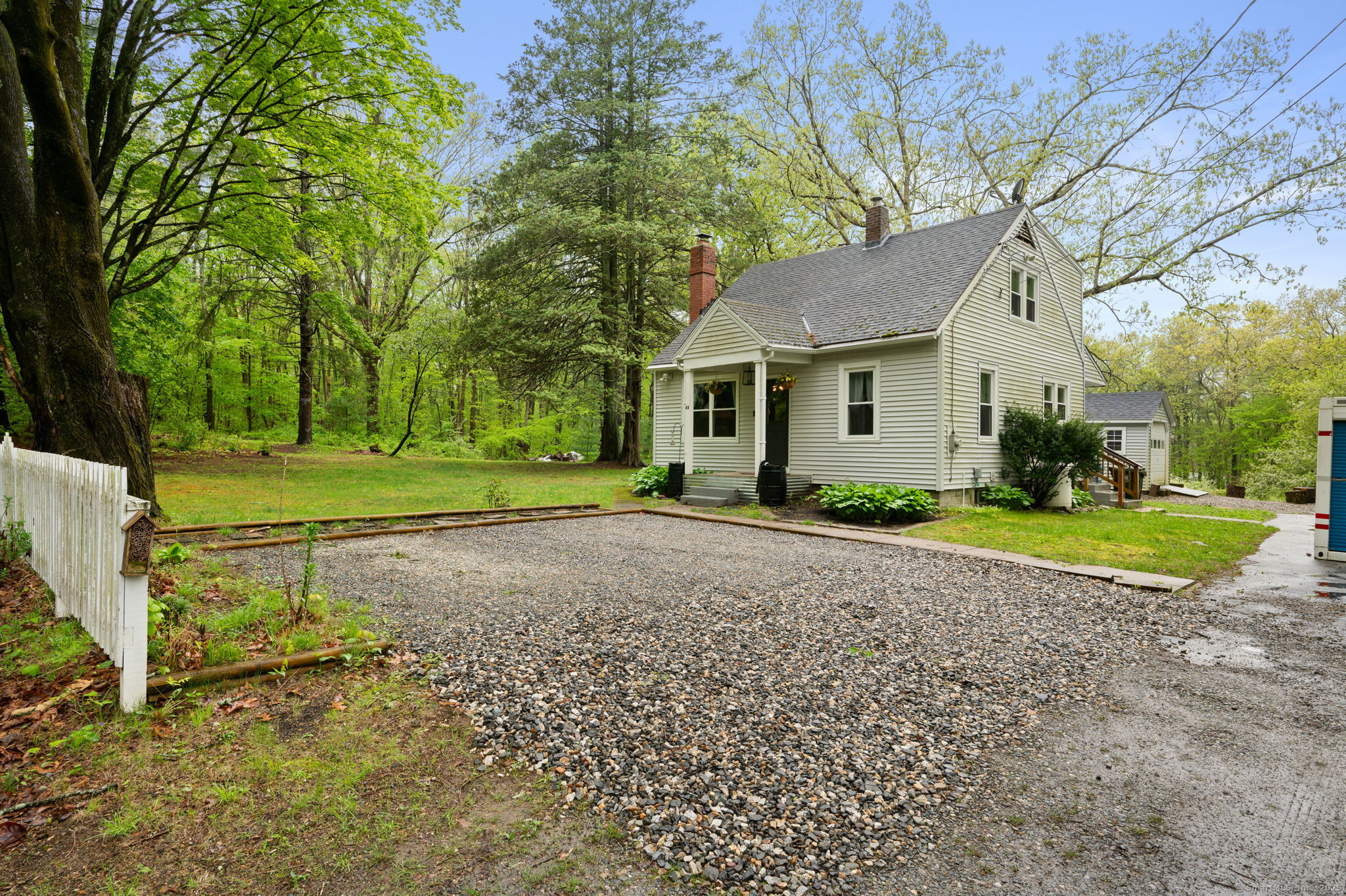 49 N Wawecus Hill Road, Norwich, Connecticut image 1