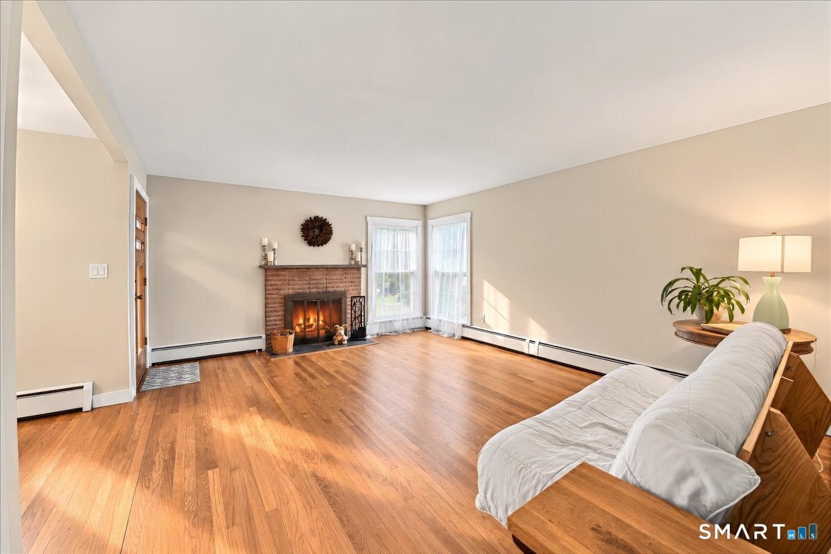 2 Benstone Street