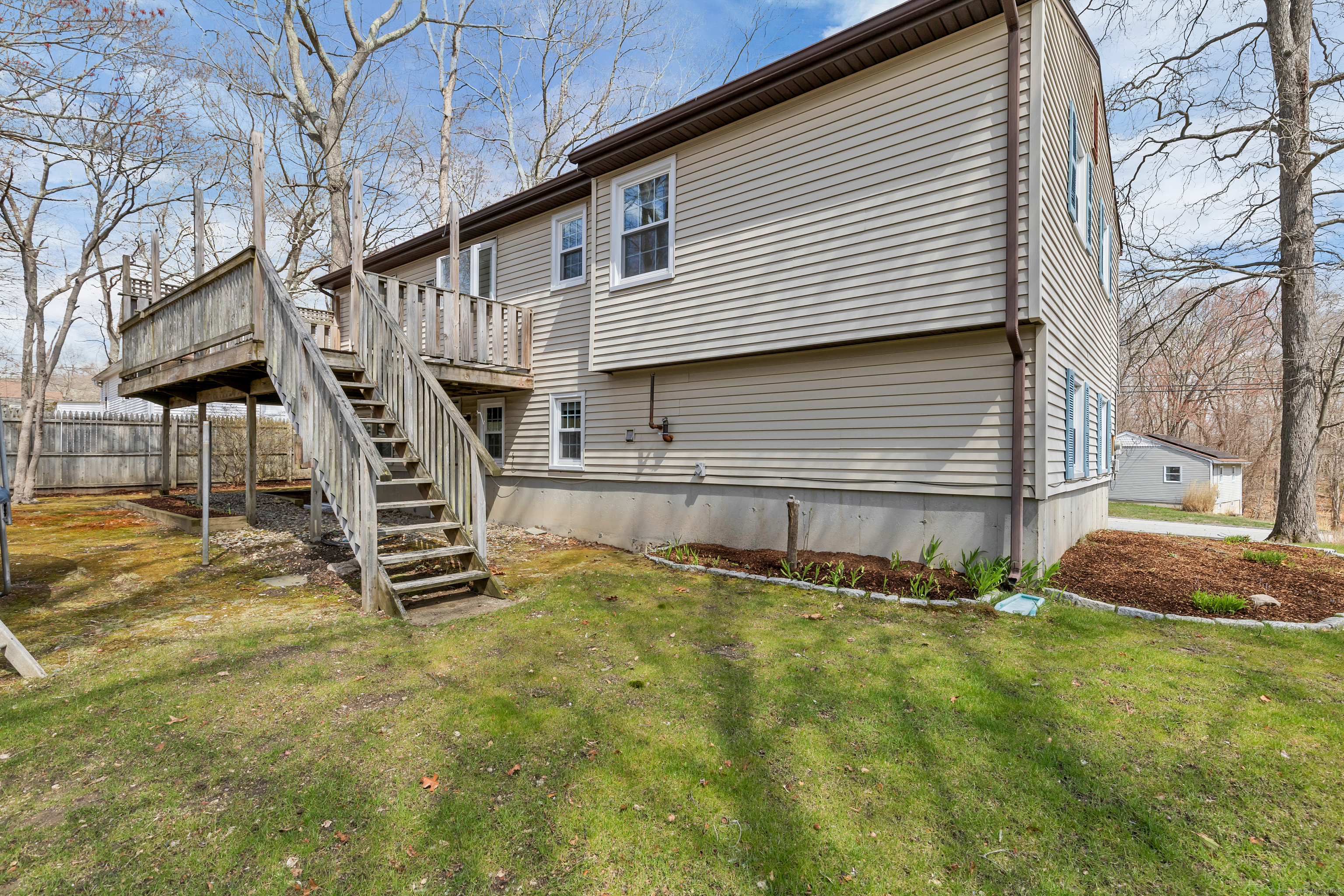 76 Oakwood Road, East Lyme, Connecticut image 31